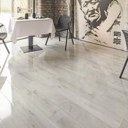 ДУБ СНОУ ЛАМИНАТ  KAINDL  EASY TOUCH PREMIUM PLANK HIGH GLOSS ламинат для пола